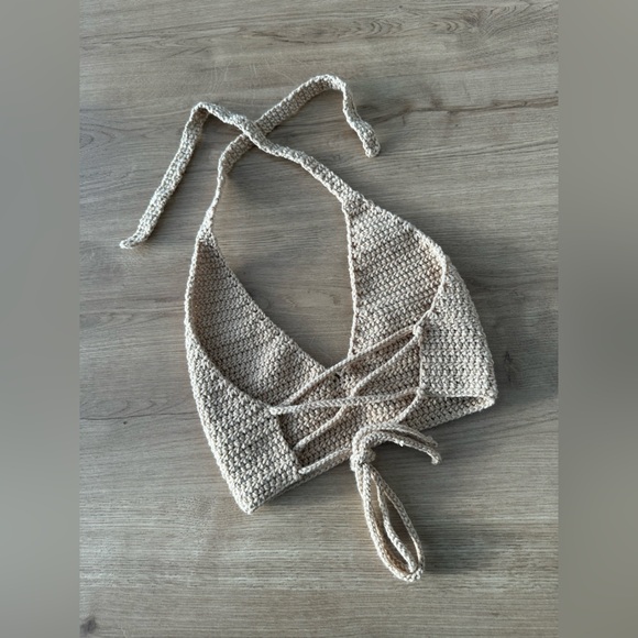 Hand crochet halter top - Picture 3 of 4